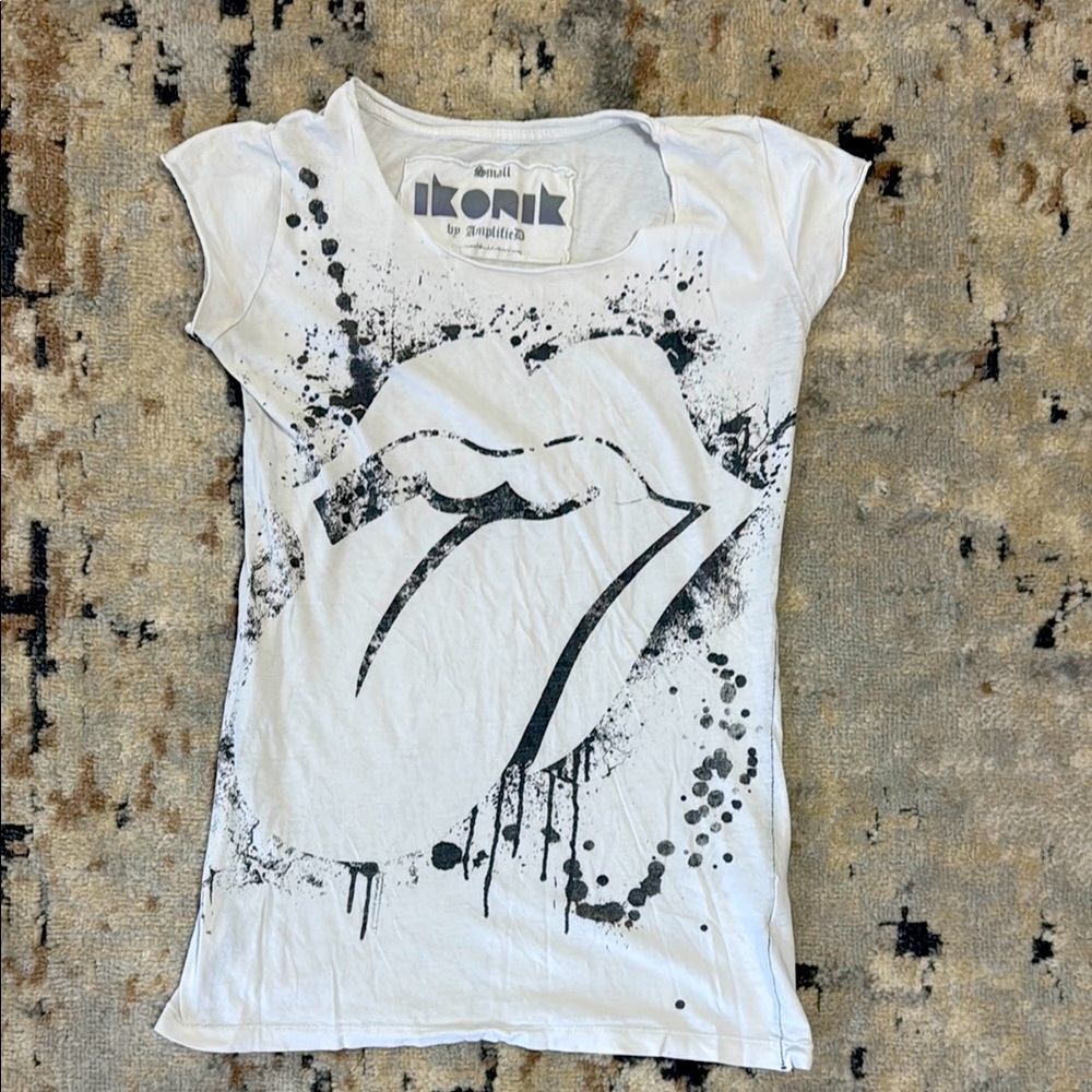 Ikonik by Amplified Rolling Stones vintage tshirt